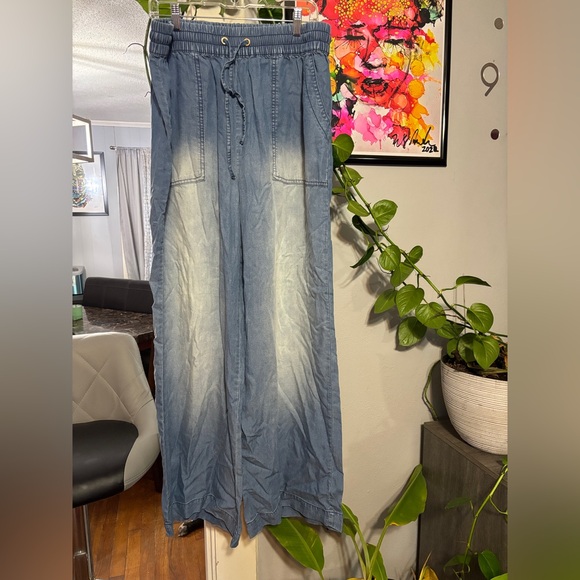 New without tag. Jean look, wide leg pants - Picture 1 of 4